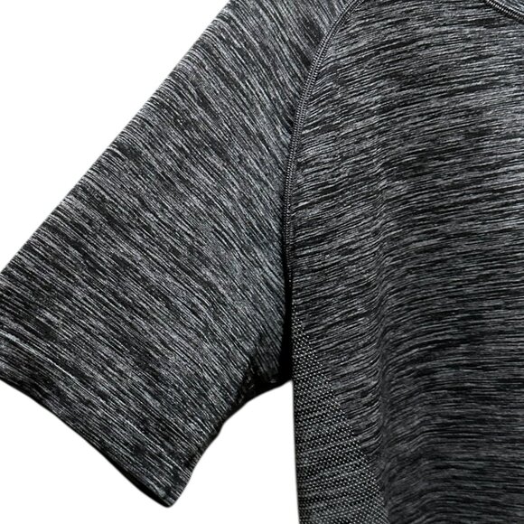 Lululemon Mens Metal Vent Tech Short Sleeve Heathered Gray - Picture 5 of 6